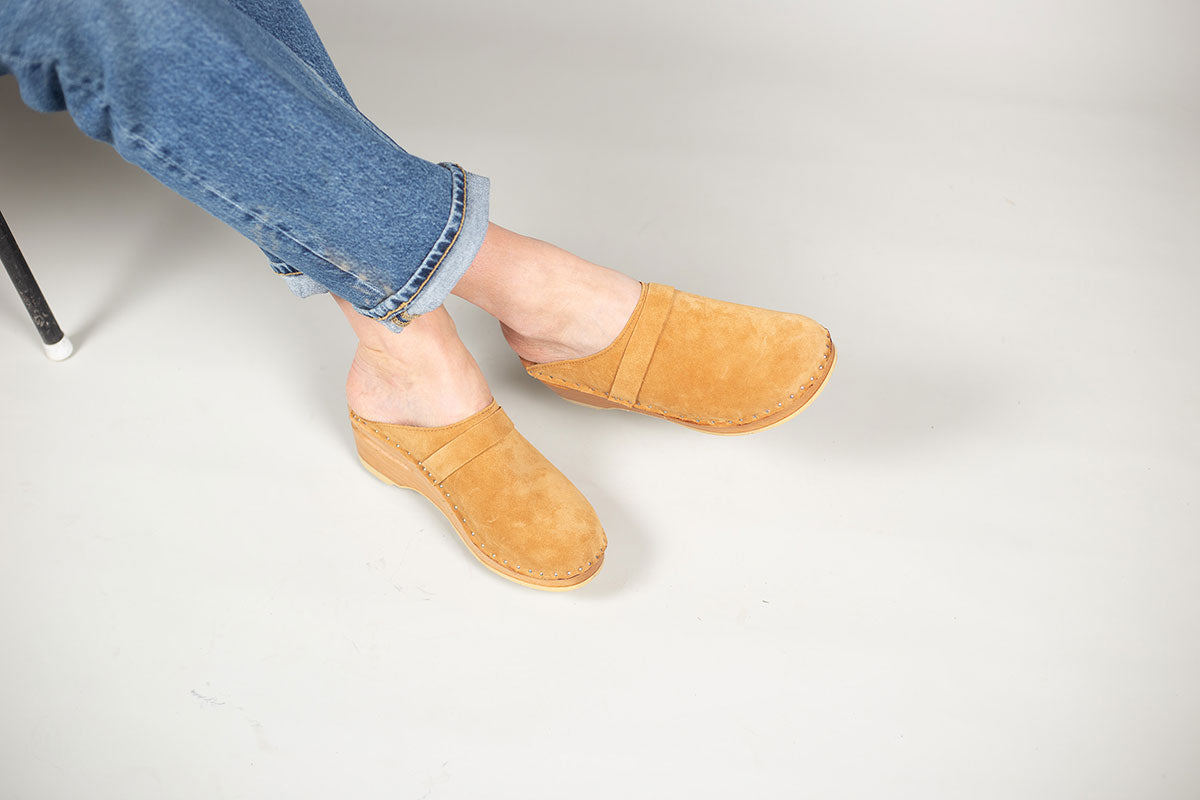 Da Vinci Toffee Suede