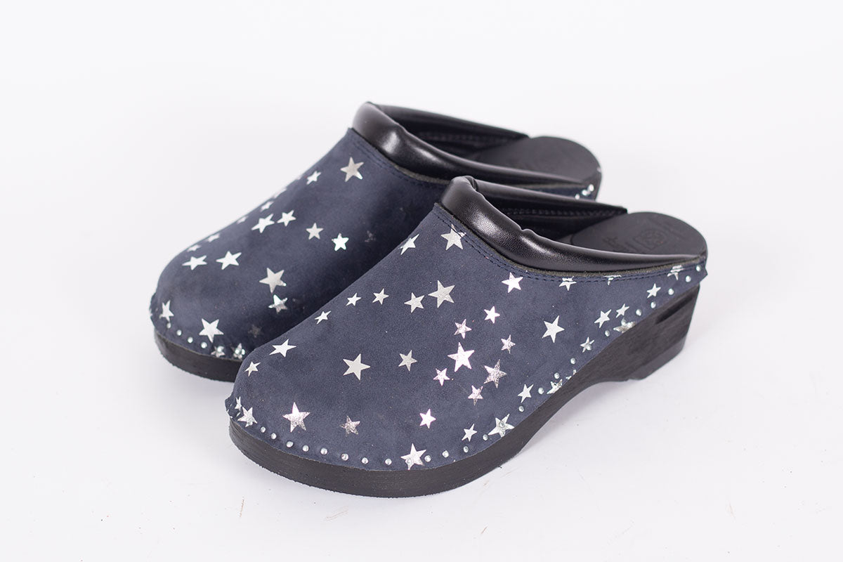 Monet Blue with Stars