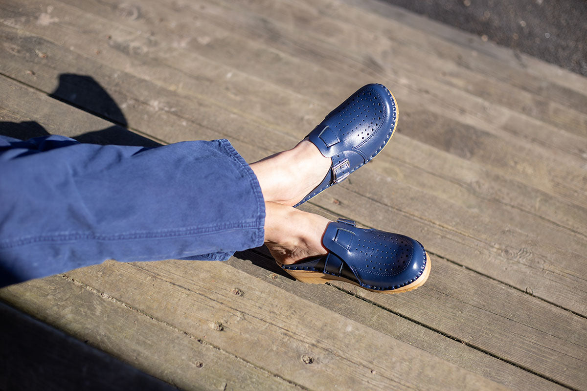 Abbot Dark Blue
