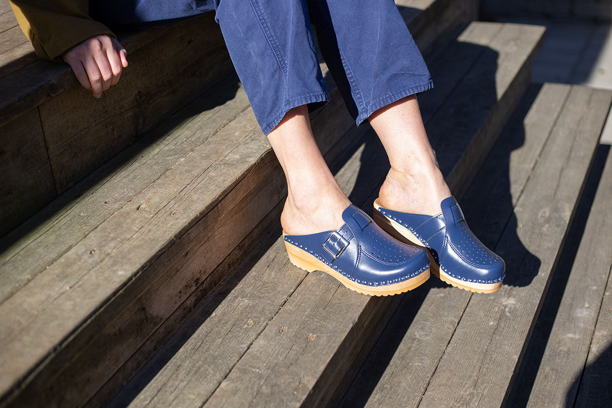 Abbot Dark Blue