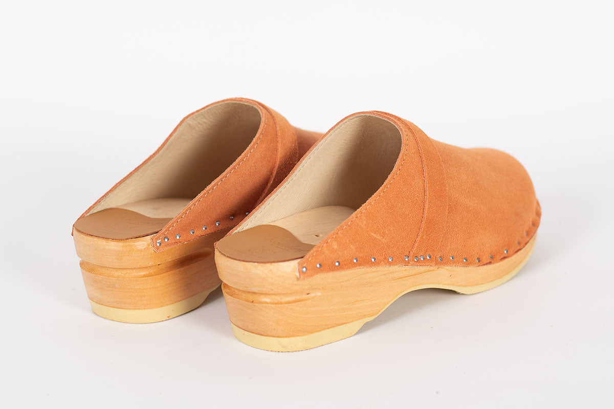 Da Vinci Apricot Suede