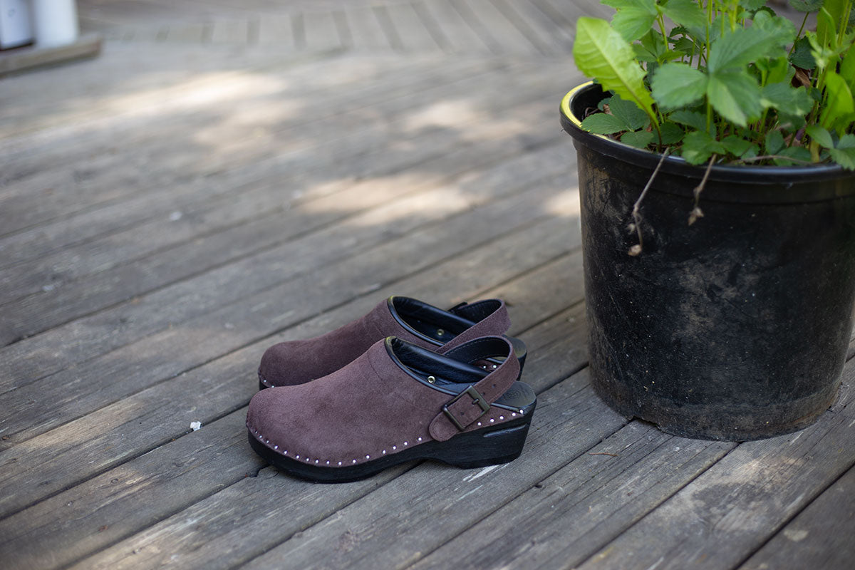 Johansson Brown Suede