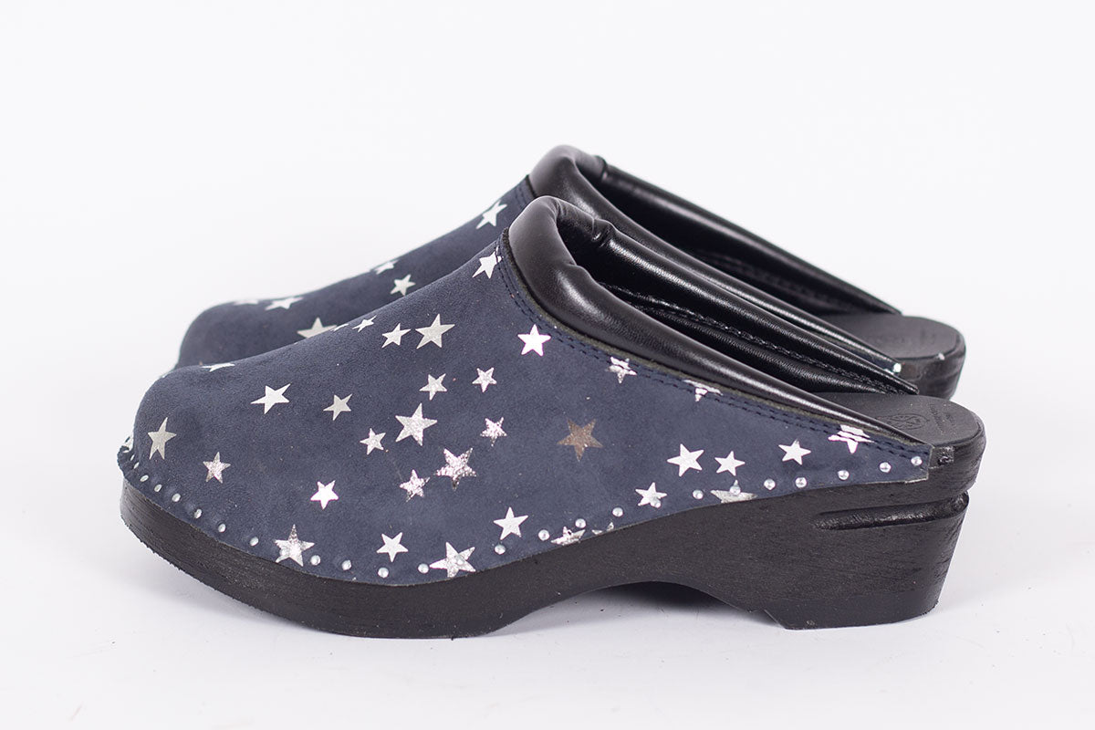 Monet Blue with Stars