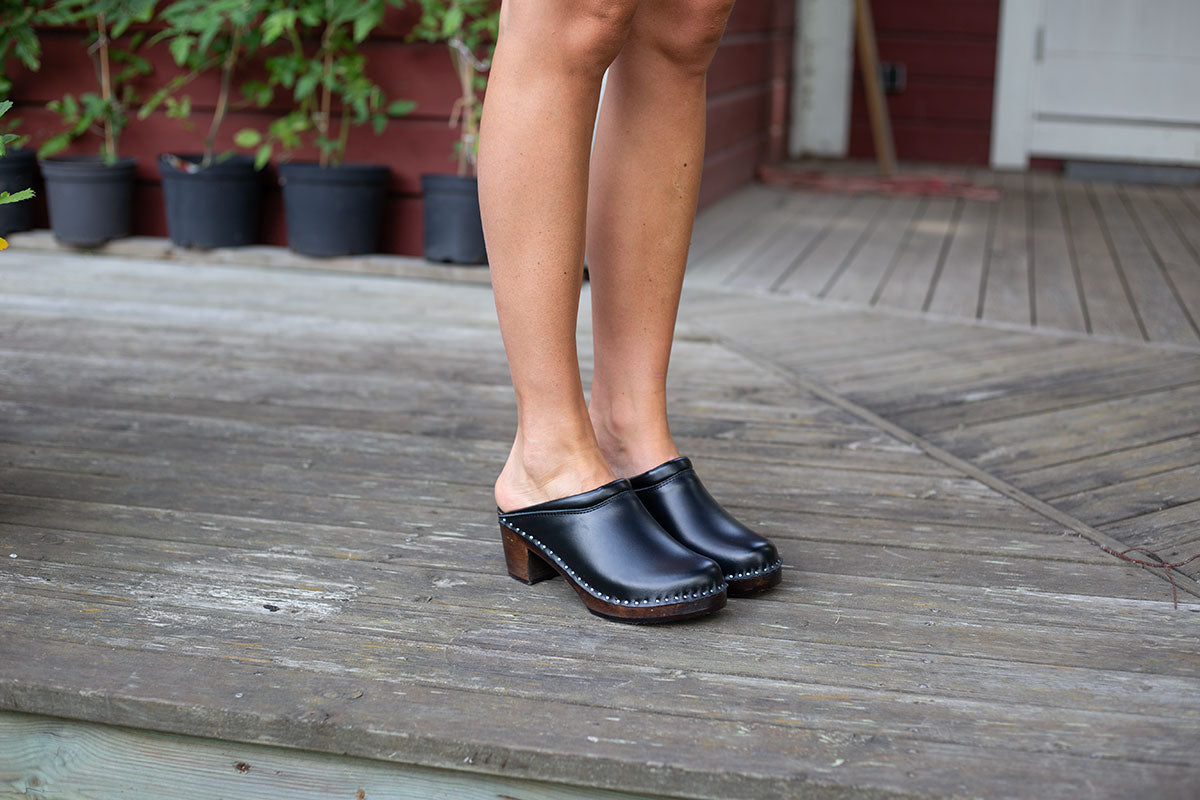 Rembrandt Black Mid