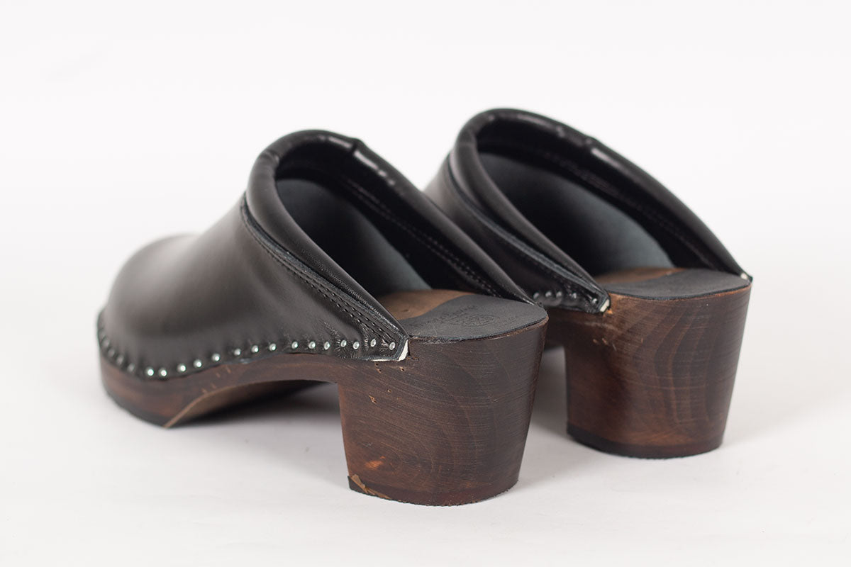 Rembrandt Black Mid