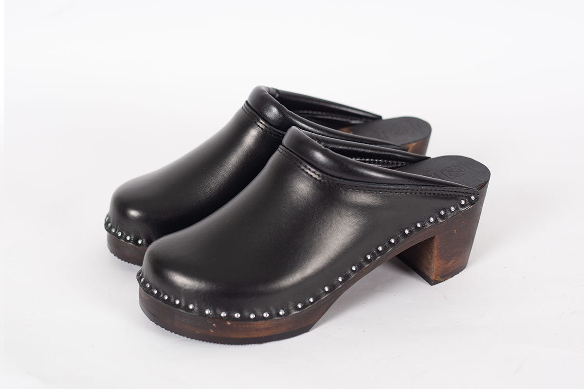 Rembrandt Black Mid