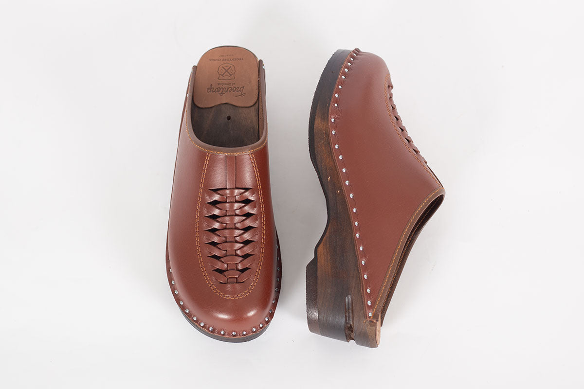Wright Rusty Brown