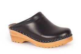 Swedish clog style in black | Troentorp Clogs, Bastad