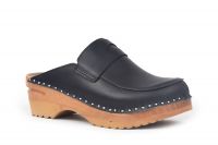 Swedish clogs in black waterproof leather from Troentorp Clogs