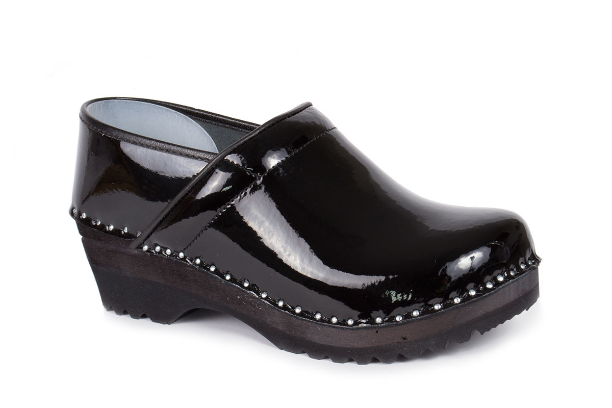 black patent leather clogs sale