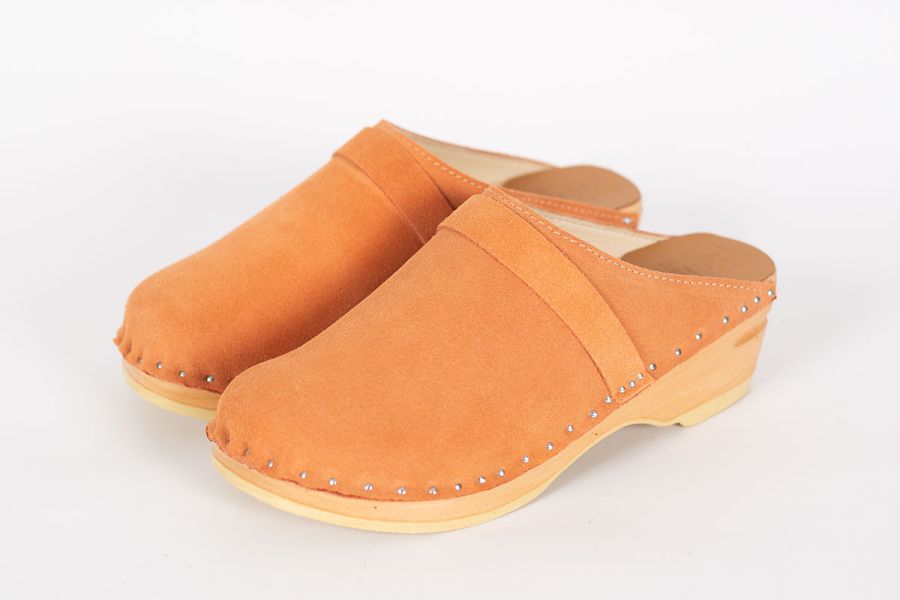 Da Vinci Apricot Suede