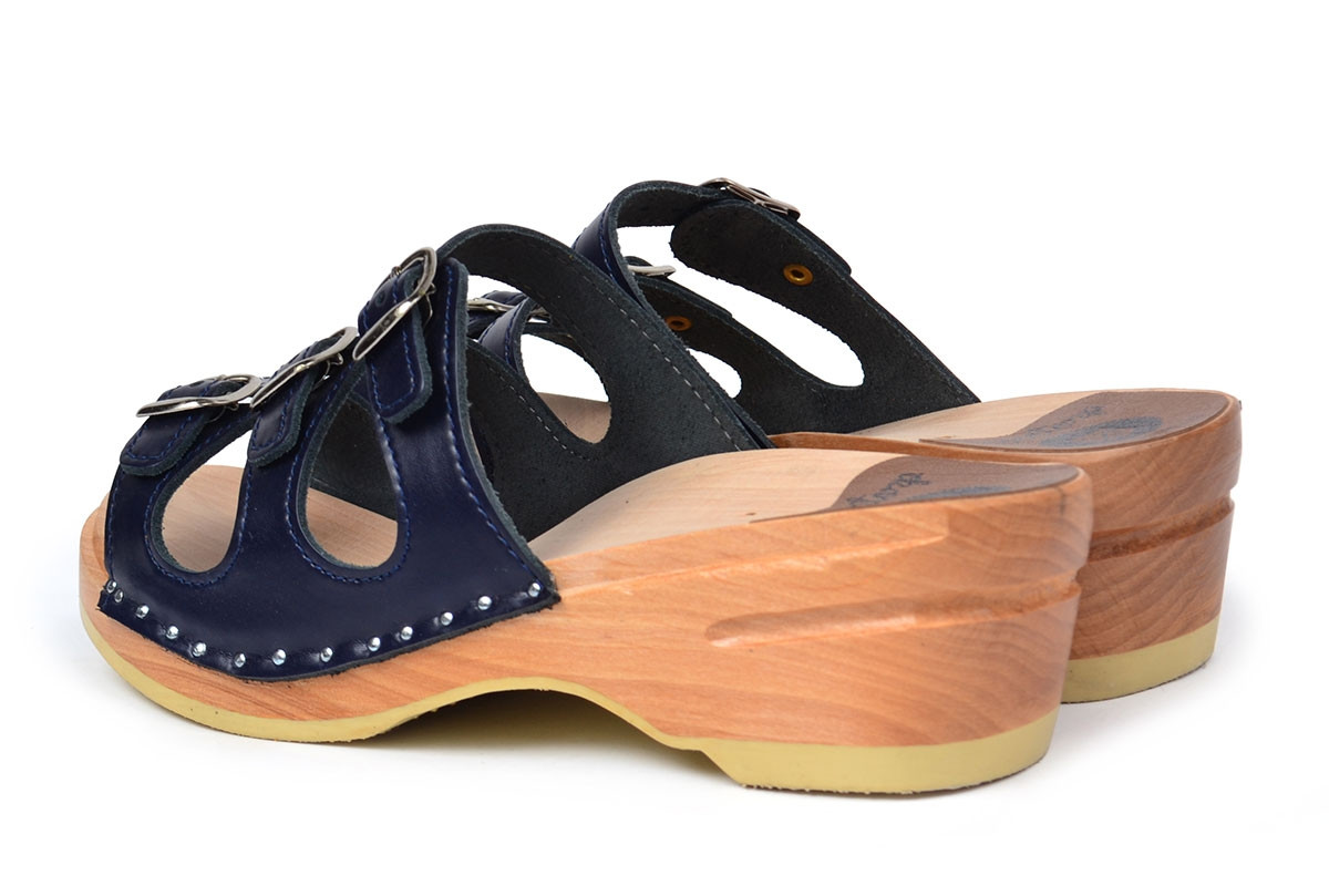 karin clogs