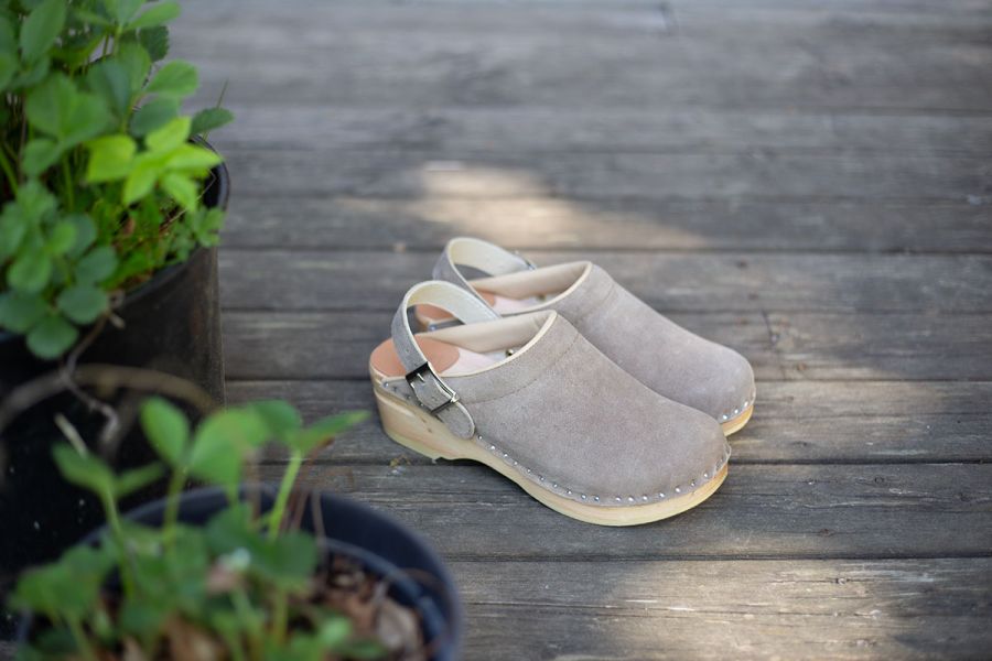 Johansson Taupe Suede