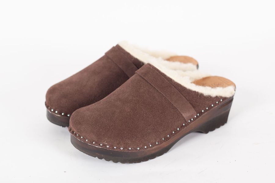 Munch Brown Suede