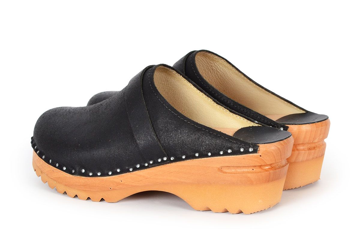 Swedish clogs in black waxy suede leather from Troentorp Clogs 