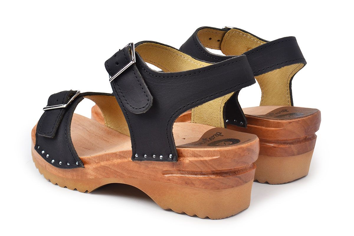 Low heel clearance clog sandals