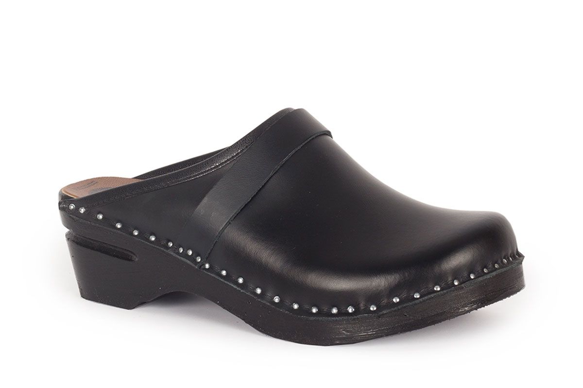 Smithy clogs in black leather - Troentorp Clogs
